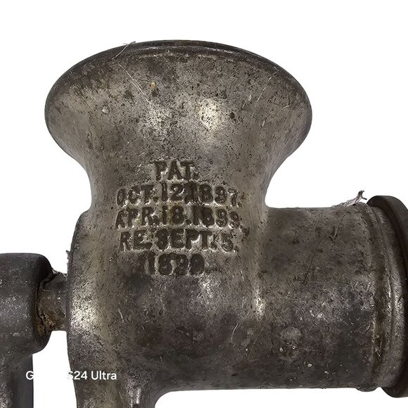 Vintage Universal No.3 Meat Grinder Food Chopper L.F.& C. New Britain Conn. USA - Picture 9 of 15